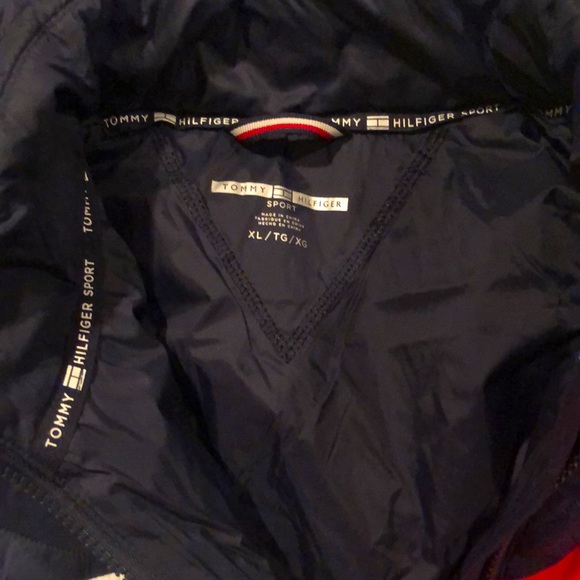 Tommy Hilfiger sport flag hooded puffer - Picture 5 of 5